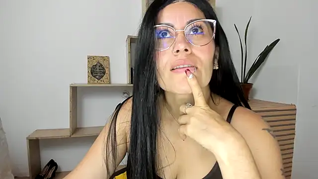 Tania_mature Obrolan Langsung XXX