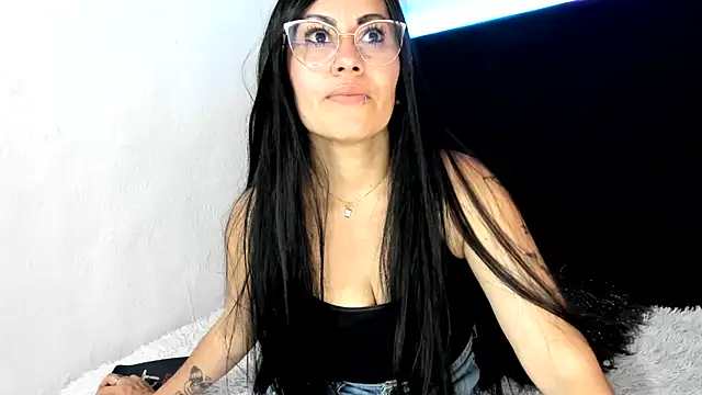 Tania_mature Adlı Modelin Canlı XXX Sohbeti