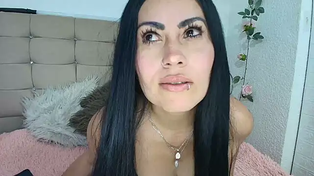 Tania_mature 现场XXX聊天