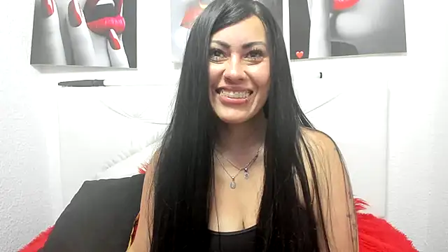 Chat +18 de Tania_mature ao vivo