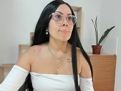 Chat +18 de Tania_mature ao vivo