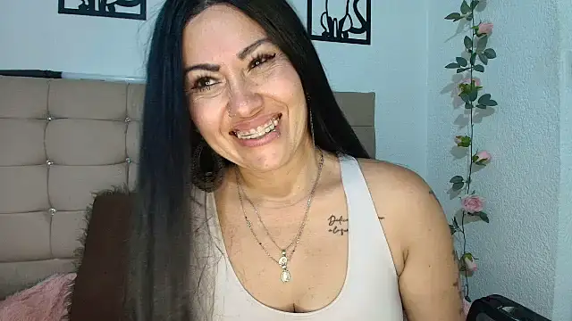Tania_mature – Live XXX-chat