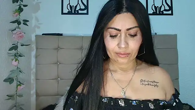 צ'אט XXX בשידור חי של Tania_mature