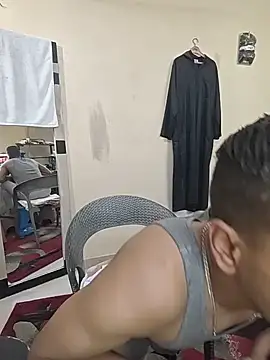 عرض كام highguy