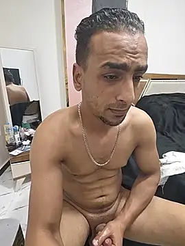 highguy webkamerás műsora