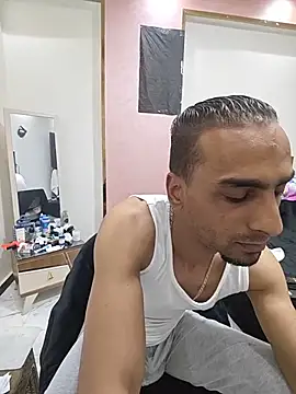 הופעת וובקאם של highguy