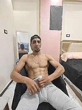 عرض كام highguy