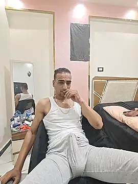 عرض كام highguy
