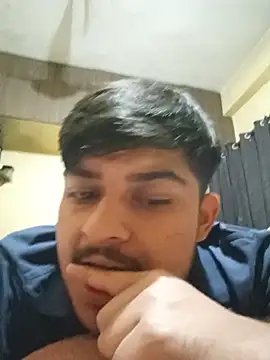 Your_Secret_Guy Show Webcam