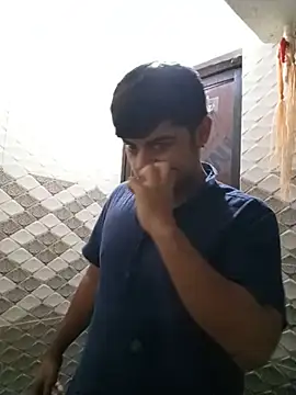 Your_Secret_Guy Show Webcam