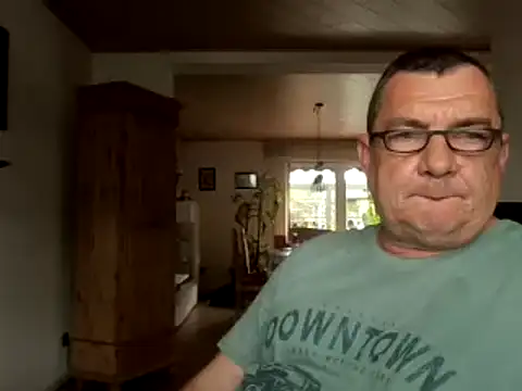 Nobbie444 网络视讯表演