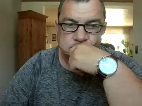 הופעת ווב קאם של Nobbie444