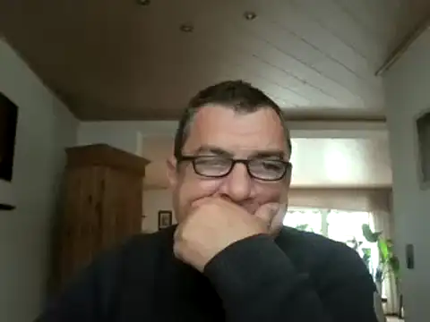Nobbie444 Show in webcam