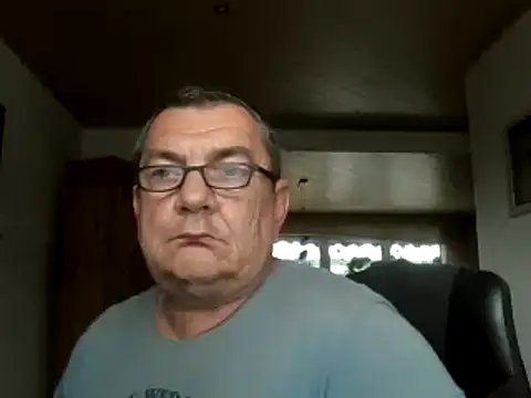 Nobbie444 Show in webcam