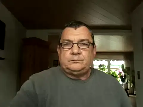 Nobbie444 在線直播表演