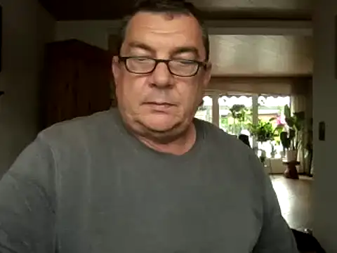 Nobbie444 Show in webcam