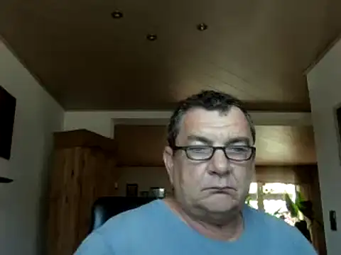 Nobbie444 网络视讯表演