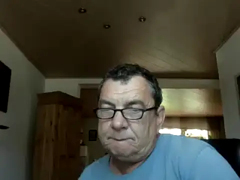 Nobbie444 Show in webcam