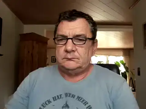 Nobbie444 Show in webcam
