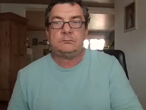 Nobbie444 网络视讯表演