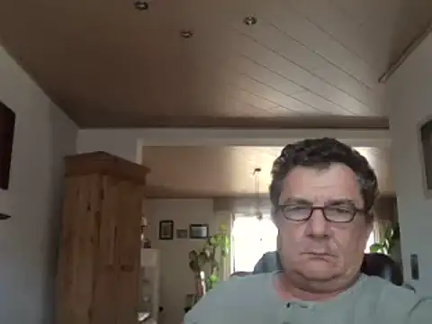 Nobbie444 网络视讯表演