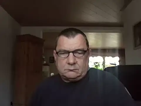 Nobbie444 Show in webcam