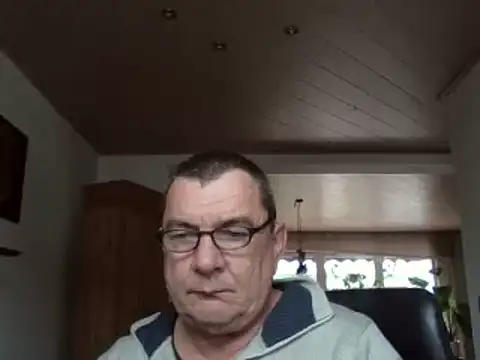 Nobbie444 Adlı Modelin Web Kamerası Şovu