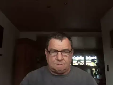 Nobbie444 网络视讯表演