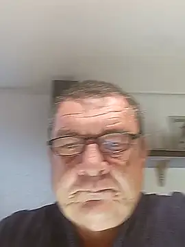 Nobbie444 Show in webcam