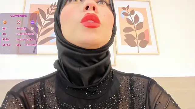hanajameela Adlı Modelin Canlı XXX Sohbeti