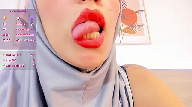 צ'אט XXX בשידור חי של hanajameela