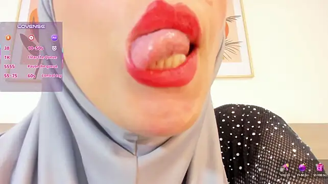 hanajameela Adlı Modelin Canlı XXX Sohbeti