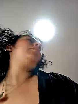 Iam_Issaa_ Live XXX-chat