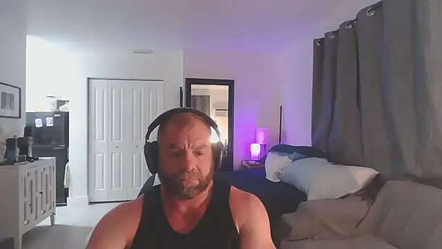 PozCumPigFTL Chat XXX live
