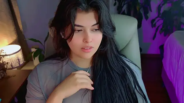 צ'אט XXX בשידור חי של Nannicutee