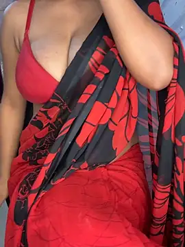 Ms_Divya Adlı Modelin Canlı Sohbet Odası
