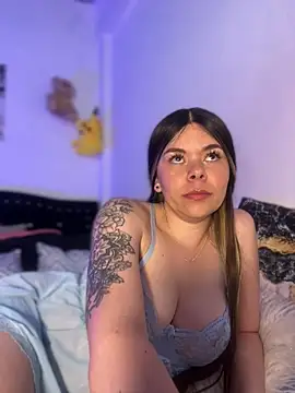 carolina16love Adlı Modelin Canlı XXX Sohbeti