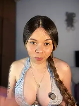 carolina16love Adlı Modelin Canlı XXX Sohbeti