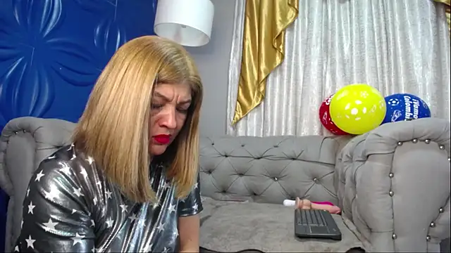 دردشة JolieDuvalle الجنسية المباشرة