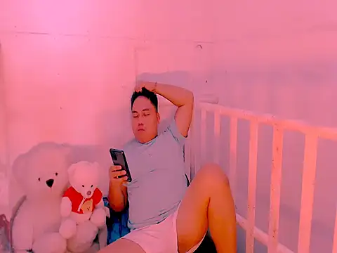 Hardking_69 Adlı Modelin Canlı XXX Sohbeti