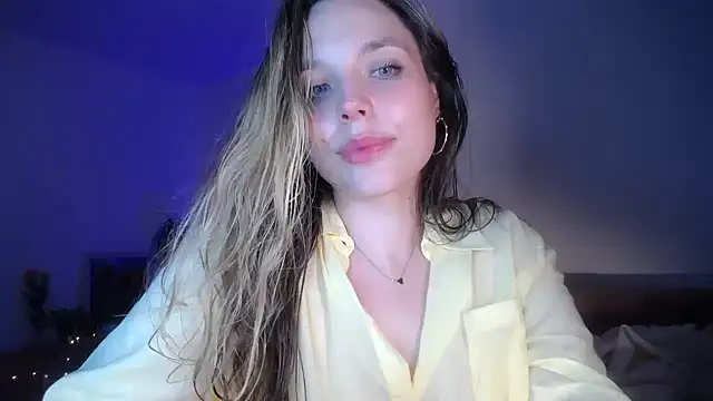 Вебкам-шоу Sara_Browney