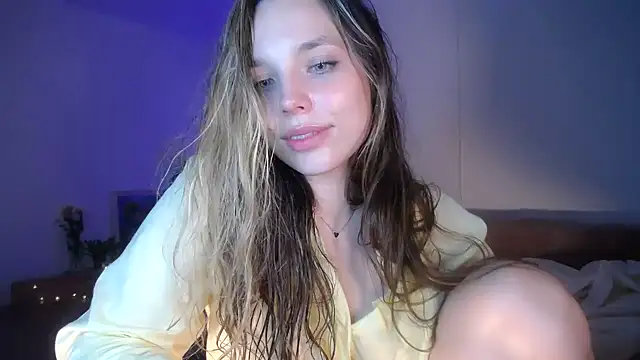 Show modela Sara_Browney na web-kameri