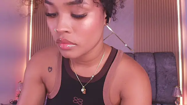 naia_blessed Live XXX Chat