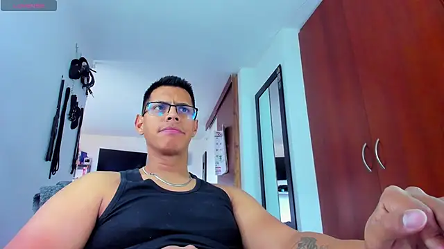 _John_Boy_ Adlı Modelin Web Kamerası Şovu