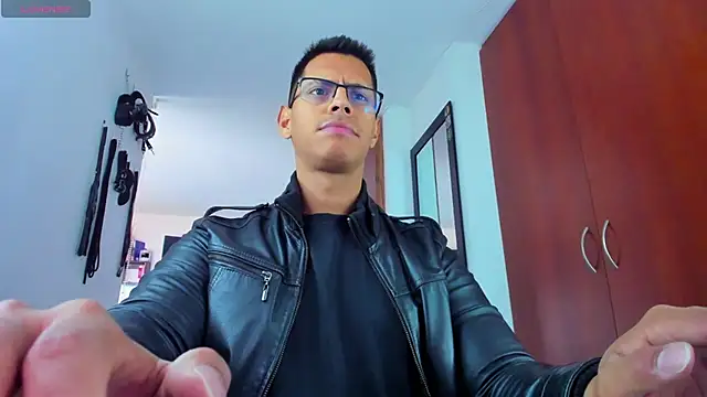 _John_Boy_ Adlı Modelin Web Kamerası Şovu