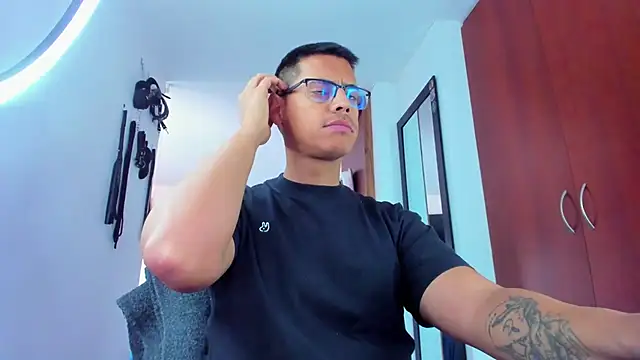 _John_Boy_ Pertunjukan Webcam