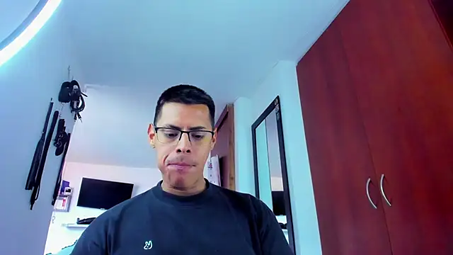 _John_Boy_ Adlı Modelin Web Kamerası Şovu