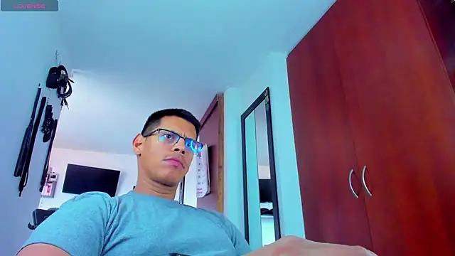 _John_Boy_: διαδικτυακό σόου στην κάμερα