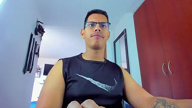 _John_Boy_ Adlı Modelin Web Kamerası Şovu