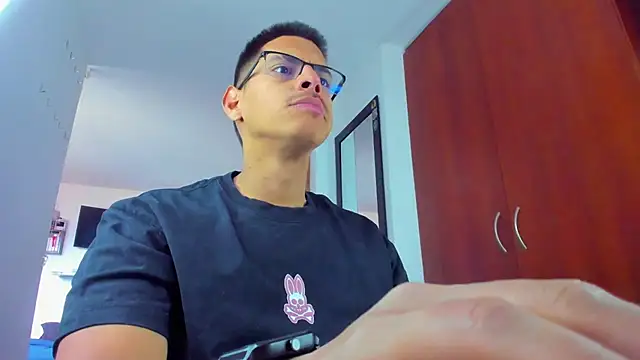 _John_Boy_ Adlı Modelin Web Kamerası Şovu